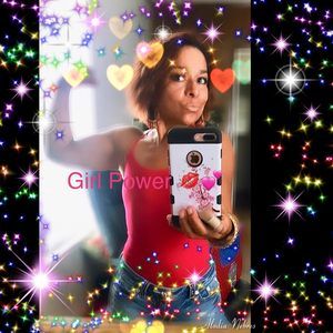 Meet your Posher, Ana